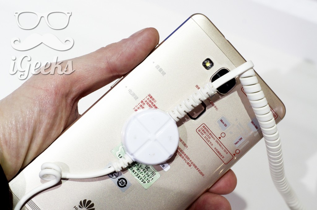 Huawei-Mate7-09