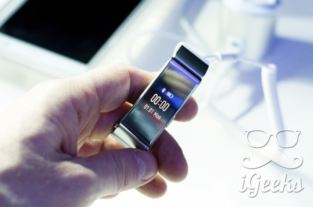 TalkBand-2-3